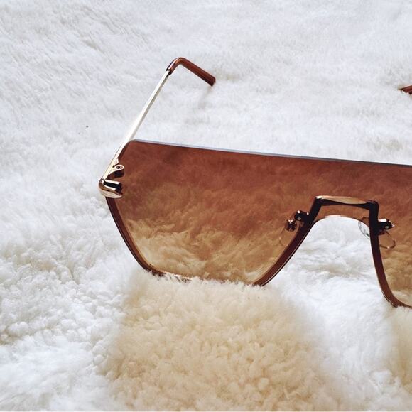 Kalia Clear Brown Rimless Sleek Sunglasses - Picture 3 of 11